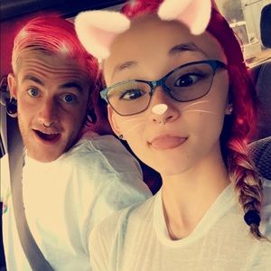 Meet your Posher, Falicia